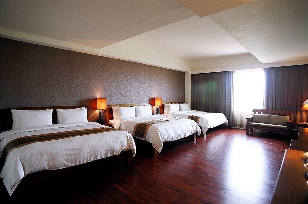 Yentai Hotel Magong Exterior photo