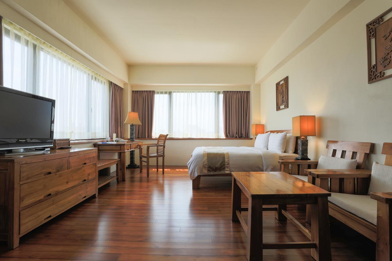 Yentai Hotel Magong Exterior photo